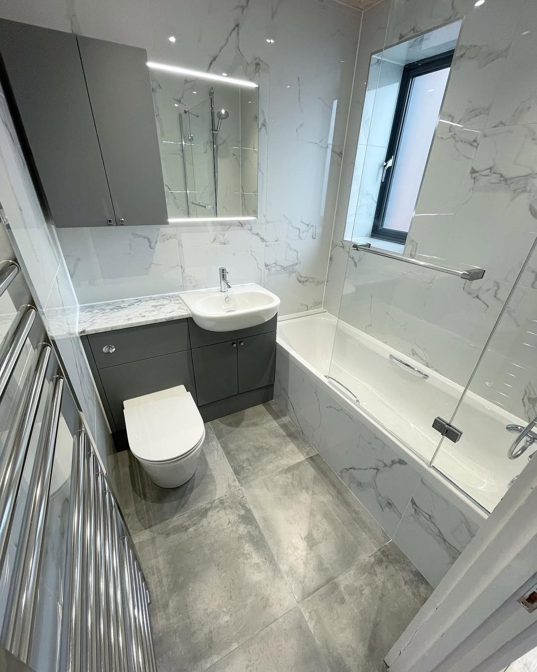 🔥💧Welling Bathroom Refurb💧🔥⬅️Swipe Left for more pictures🔚◻️Bathroom Refurbishment◻️◻️First